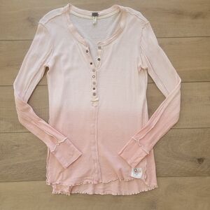 We The Free FREE PEOPLE Women's XSmall Ivory Pink Blush Ombre Henley Shirt Top